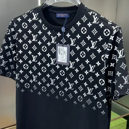 Replica Louis Vuitton LV T-Shirts Short Sleeved For Men #1436372 $68.00 USD for Wholesale