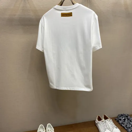 Replica Louis Vuitton LV T-Shirts Short Sleeved For Men #1438315 $39.00 USD for Wholesale