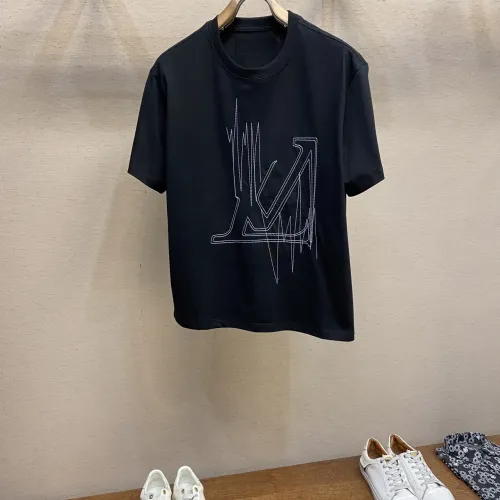 Louis Vuitton LV T-Shirts Short Sleeved For Men #1438327 $39.00 USD, Wholesale Replica Louis Vuitton LV T-Shirts