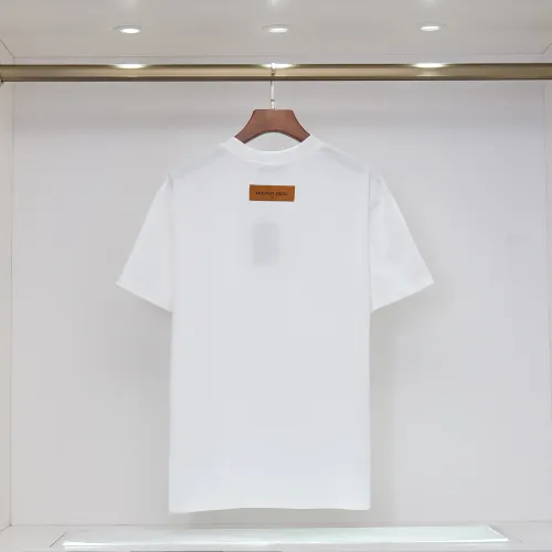 Replica Louis Vuitton LV T-Shirts Short Sleeved For Unisex #1438854 $36.00 USD for Wholesale