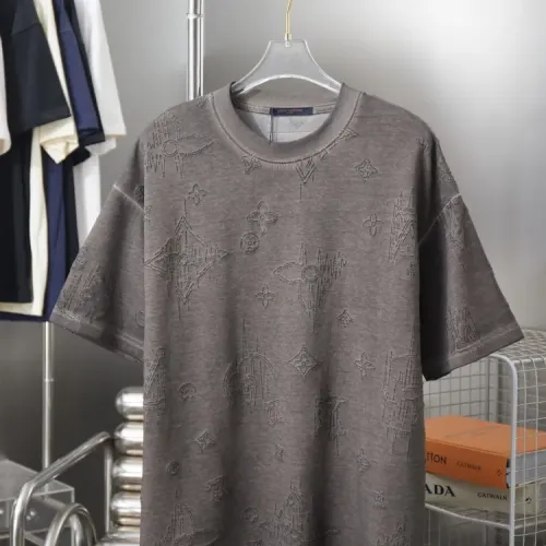 Louis Vuitton LV T-Shirts Short Sleeved For Unisex #1439526