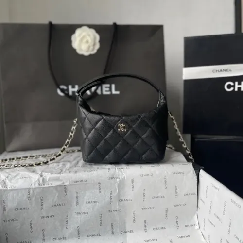 Chanel AAA Quality Messenger Bags For Women #1443027