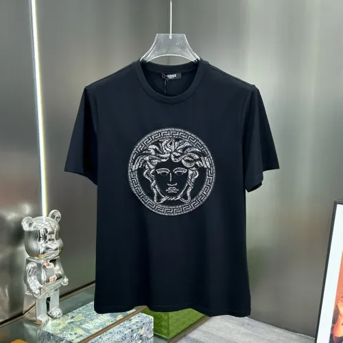 Versace T-Shirts Short Sleeved For Unisex #1444018 $76.00 USD, Wholesale Replica Versace T-Shirts