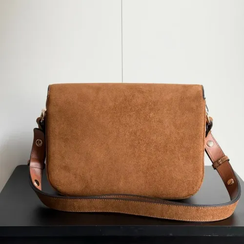 Replica Gucci AAA Quality Messenger Bags For Women #1444127 $82.00 USD for Wholesale