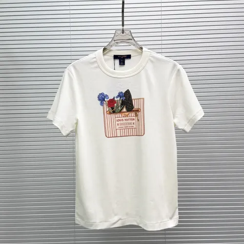 Louis Vuitton LV T-Shirts Short Sleeved For Women #1444370 $82.00 USD, Wholesale Replica Louis Vuitton LV T-Shirts