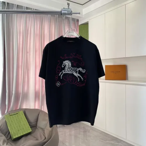 Louis Vuitton LV T-Shirts Short Sleeved For Unisex #1445931 $42.00 USD, Wholesale Replica Louis Vuitton LV T-Shirts