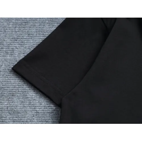 Replica Louis Vuitton LV T-Shirts Short Sleeved For Unisex #1446018 $45.00 USD for Wholesale