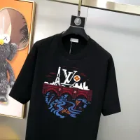 $40.00 USD Louis Vuitton LV T-Shirts Short Sleeved For Men #1438630