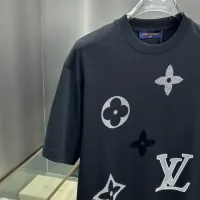 $82.00 USD Louis Vuitton LV T-Shirts Short Sleeved For Men #1439621