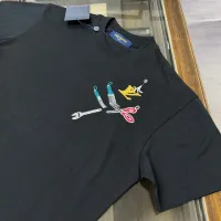$32.00 USD Louis Vuitton LV T-Shirts Short Sleeved For Unisex #1439828