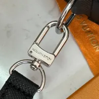 $140.00 USD Louis Vuitton AAA Man Messenger Bags #1440248