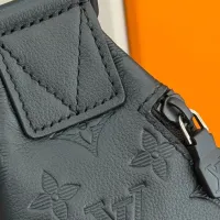 $160.00 USD Louis Vuitton AAA Man Messenger Bags #1440263