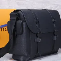 $182.00 USD Louis Vuitton AAA Man Messenger Bags #1440463
