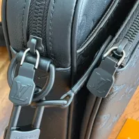 $182.00 USD Louis Vuitton AAA Man Messenger Bags #1440466