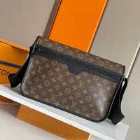 $160.00 USD Louis Vuitton AAA Man Messenger Bags #1440482
