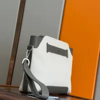 $118.00 USD Christian Dior AAA Man Pouches #1440527