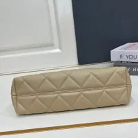 $92.00 USD Chanel AAA Quality Shoulder Bags For Women #1440939