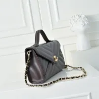 $88.00 USD Chanel AAA Quality Messenger Bags For Women #1441135