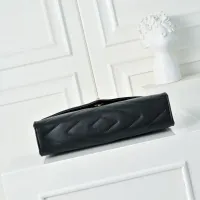 $88.00 USD Chanel AAA Quality Messenger Bags For Women #1441136