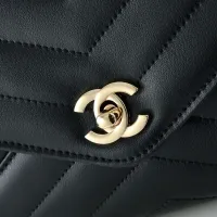 $88.00 USD Chanel AAA Quality Messenger Bags For Women #1441136