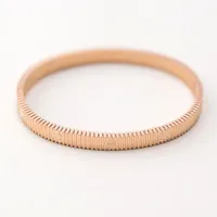 $25.00 USD Cartier bracelets In Rose Gold #1441170