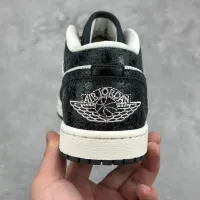 $88.00 USD Air Jordan 1 I For Women #1441573