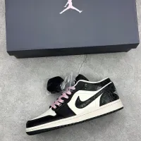 $88.00 USD Air Jordan 1 I For Men #1441574