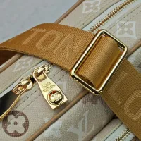 $72.00 USD Louis Vuitton AAA Quality Messenger Bags For Women #1441733