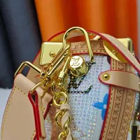 $85.00 USD Louis Vuitton AAA Quality Messenger Bags For Women #1441738