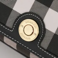 $102.00 USD Burberry AAA Quality Messenger Bags For Women #1443037