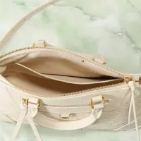 $215.00 USD Louis Vuitton AAA Quality Handbags For Women #1443818