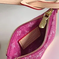$170.00 USD Louis Vuitton AAA Quality Messenger Bags For Women #1443831