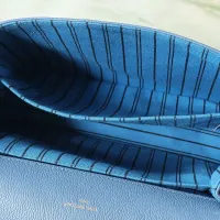 $225.00 USD Louis Vuitton AAA Quality Messenger Bags For Women #1443844