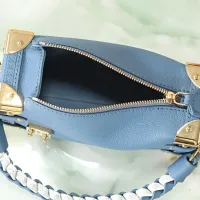 $230.00 USD Louis Vuitton AAA Quality Messenger Bags For Women #1443845