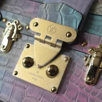 $170.00 USD Louis Vuitton AAA Quality Messenger Bags For Women #1443938