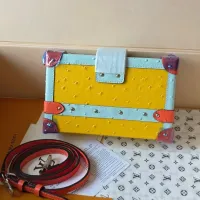 $170.00 USD Louis Vuitton AAA Quality Messenger Bags For Women #1443939
