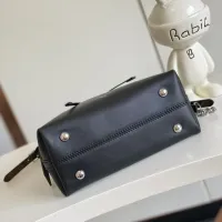 $175.00 USD Louis Vuitton AAA Quality Shoulder Bags For Women #1443953