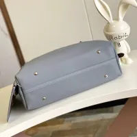 $202.00 USD Louis Vuitton AAA Quality Shoulder Bags For Women #1443969
