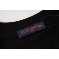 $42.00 USD Louis Vuitton LV T-Shirts Short Sleeved For Unisex #1446088