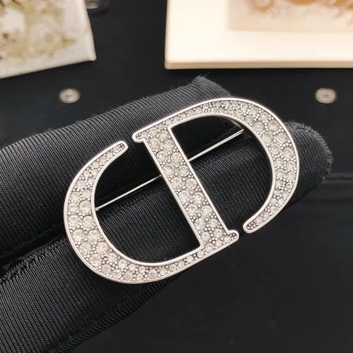 Christian Dior Brooches For Women #1447828 $27.00 USD, Wholesale Replica Christian Dior Brooches