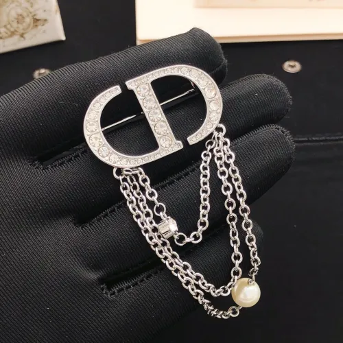 Christian Dior Brooches For Women #1447869 $27.00 USD, Wholesale Replica Christian Dior Brooches