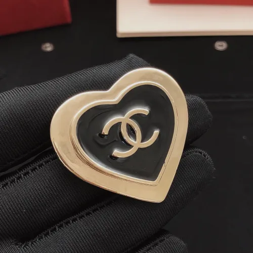Chanel Brooches For Women #1449822 $29.00 USD, Wholesale Replica Chanel Brooches