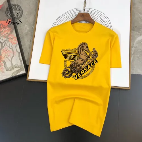 Versace T-Shirts Short Sleeved For Unisex #1451961 $25.00 USD, Wholesale Replica Versace T-Shirts