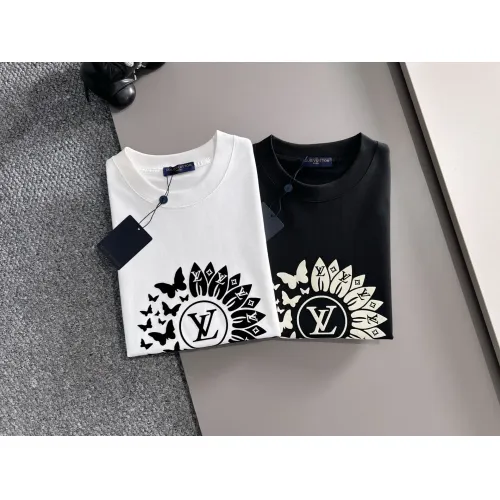 Replica Louis Vuitton LV T-Shirts Short Sleeved For Men #1452803 $42.00 USD for Wholesale