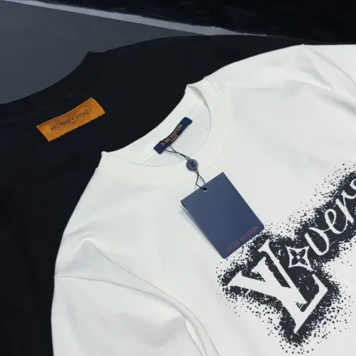 Replica Louis Vuitton LV T-Shirts Short Sleeved For Unisex #1453014 $40.00 USD for Wholesale