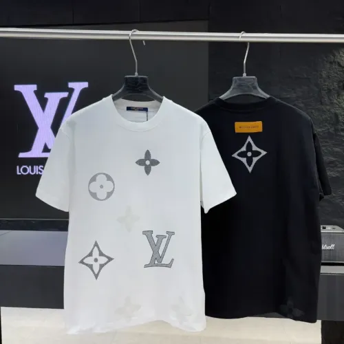 Replica Louis Vuitton LV T-Shirts Short Sleeved For Unisex #1453017 $40.00 USD for Wholesale