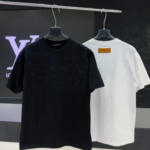 Replica Louis Vuitton LV T-Shirts Short Sleeved For Unisex #1453019 $40.00 USD for Wholesale