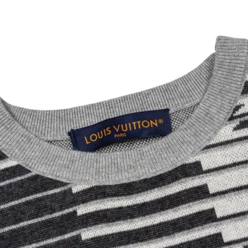 Replica Louis Vuitton LV T-Shirts Short Sleeved For Unisex #1456904 $48.00 USD for Wholesale