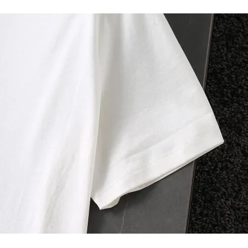 Replica Louis Vuitton LV T-Shirts Short Sleeved For Unisex #1457541 $25.00 USD for Wholesale
