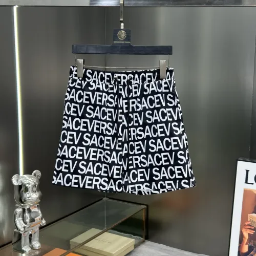Versace Pants For Men #1459094